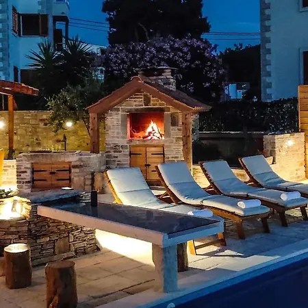 Solta Stone House *