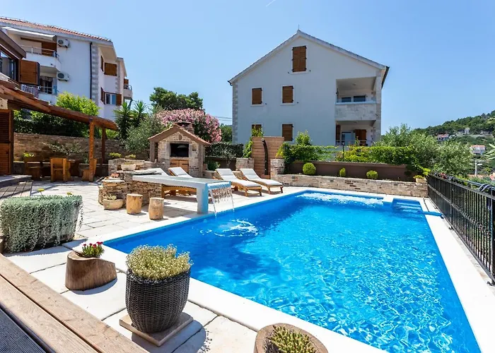 Solta Stone House Stomorska