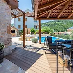 Solta Stone House * Stomorska