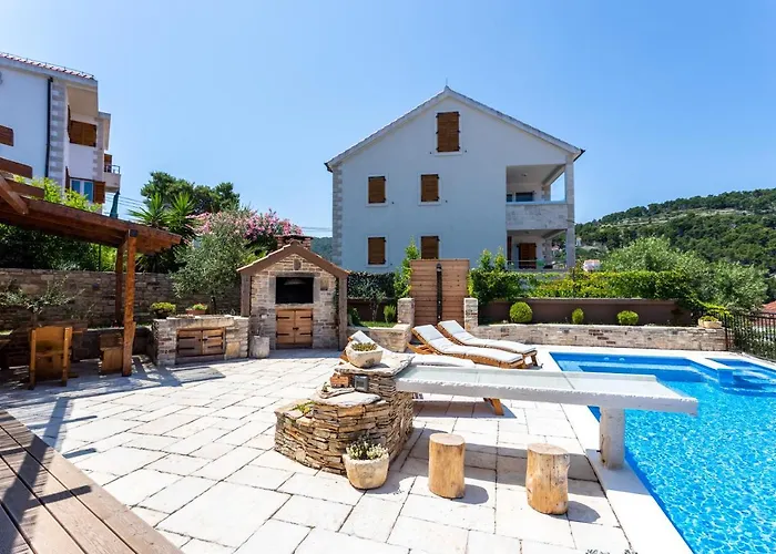 Solta Stone House * סטומורסקה