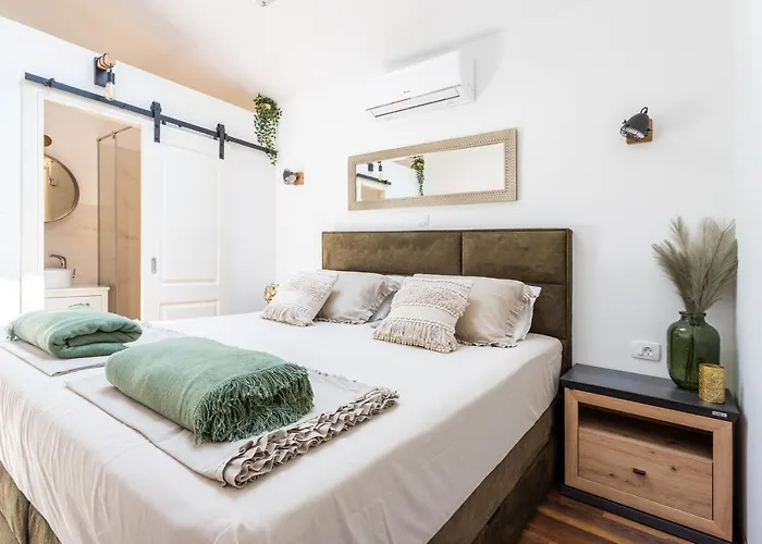 וילה Solta Stone House סטומורסקה