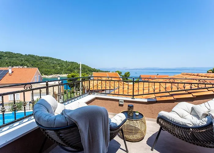 Solta Stone House וילה *